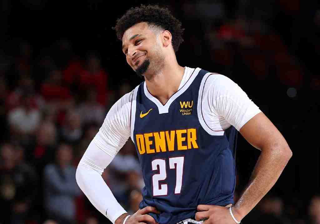 爱游戏入口包含清晨丹佛掘金调整名单以备欧超杯，完成体检环节打磨，质疑声仍在，心理建设被强调的词条